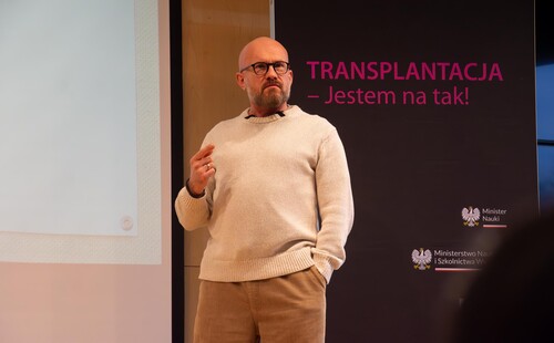 O etycznym i egzystencjalnym wymiarze transplantacji - dr Tomasz Turowski wygłosił wykład dla społeczności akademickiej