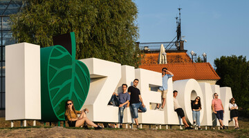 Zdjęcia ze studentami UZ z sesji do kampanii 2023/24; fot. M. Adamczewski